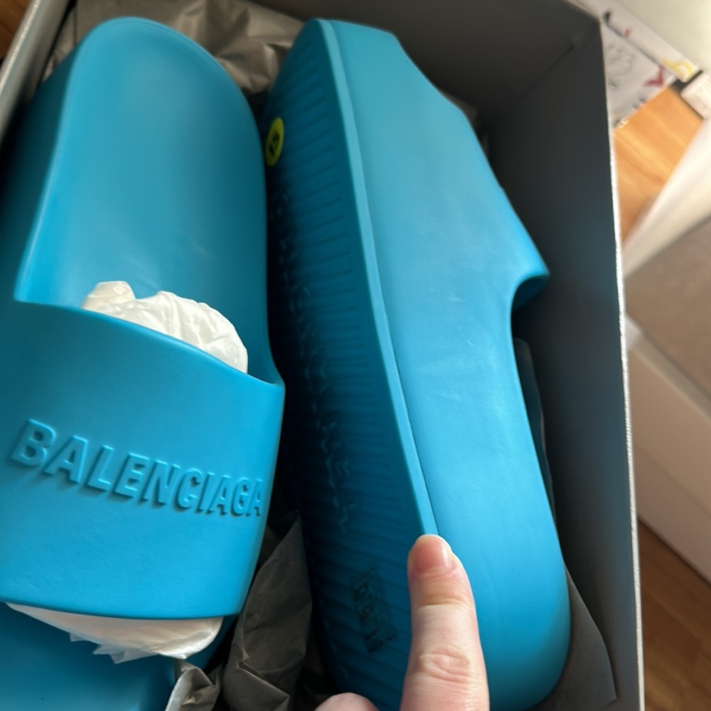 BALENCIAGA SIZE 38 PLATFORM SLIDES BLUE - Picture 2 of 3